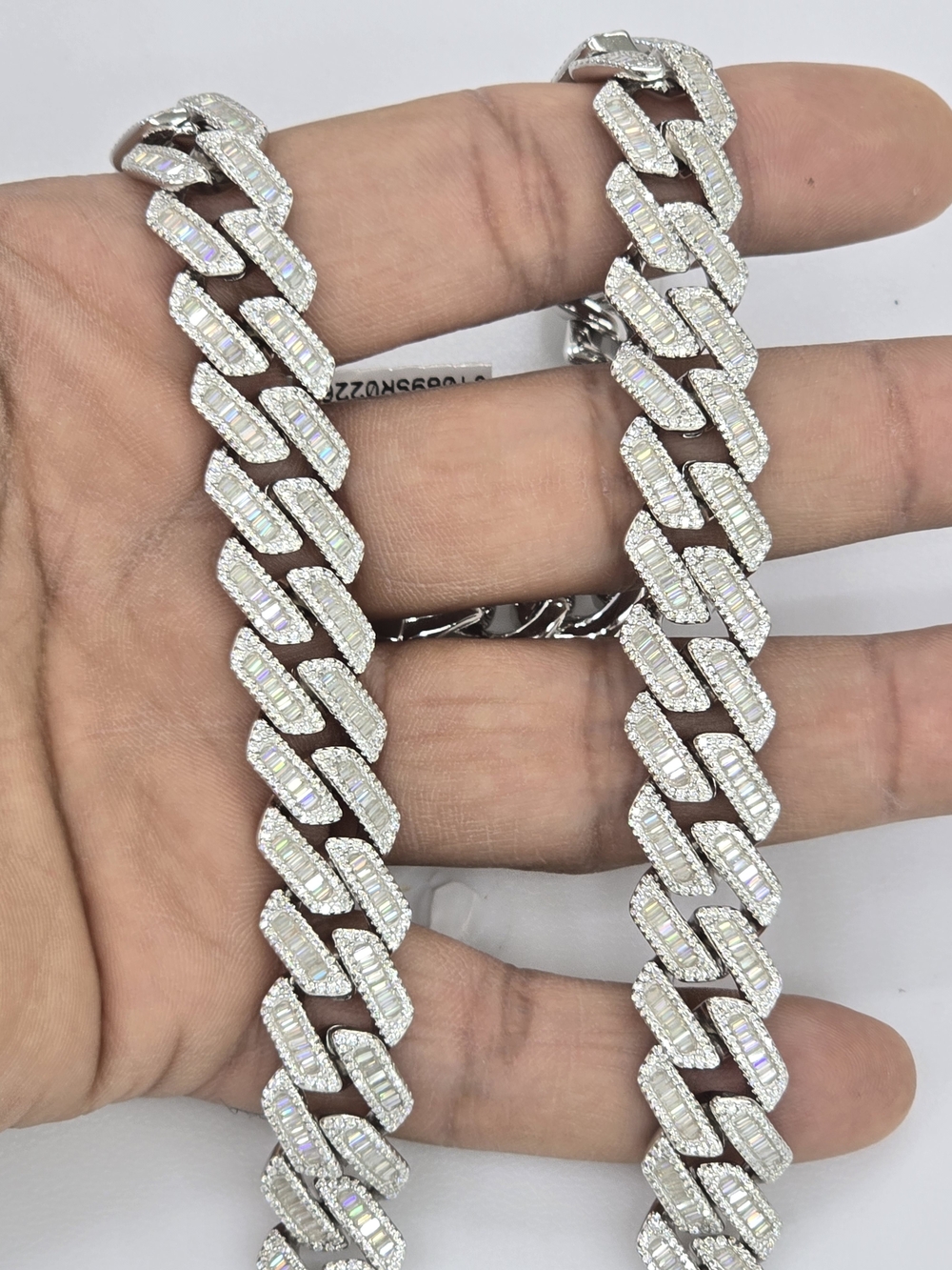 925 Sterlings Silver Moissanite Diamond Cuban Chain 14mm 24 Inches